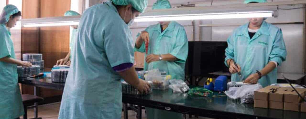 โรงงานผลิตโคมไฟ LED ในประเทศไทย