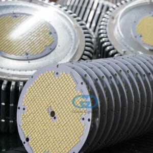 แผ่น PCBA LED ที่รอประกอบเข้ากับโคมไฟ