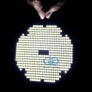 QC ทดสอบ PCBA LED ที่แรงดันต่ำ