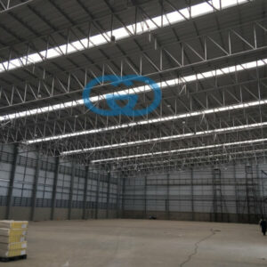 โคมไฟ LED High Bay สำหรับ โรงงาน และคลังสินค้า ติดตั้งสูง 10 เมตร