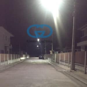 โคมไฟถนน LED สำหรับถนนในหมู่บ้าน ระยะห่างเสา 40เมตร ติดตั้งสูง 6 เมตร