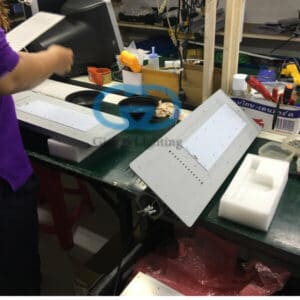 ประกอบโคมไฟถนน LED 150W